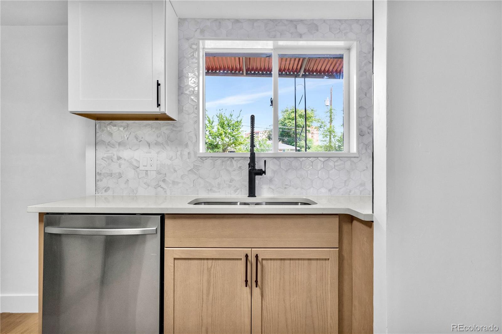 888-882 Wolff Street