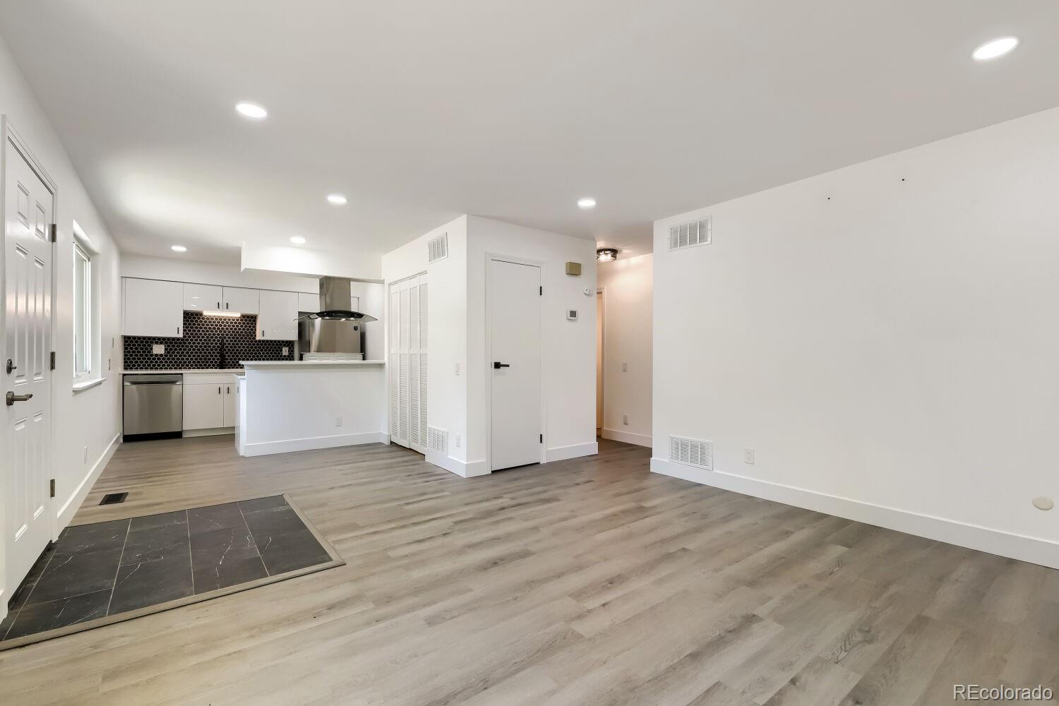 9105 E Lehigh Avenue Unit: 77