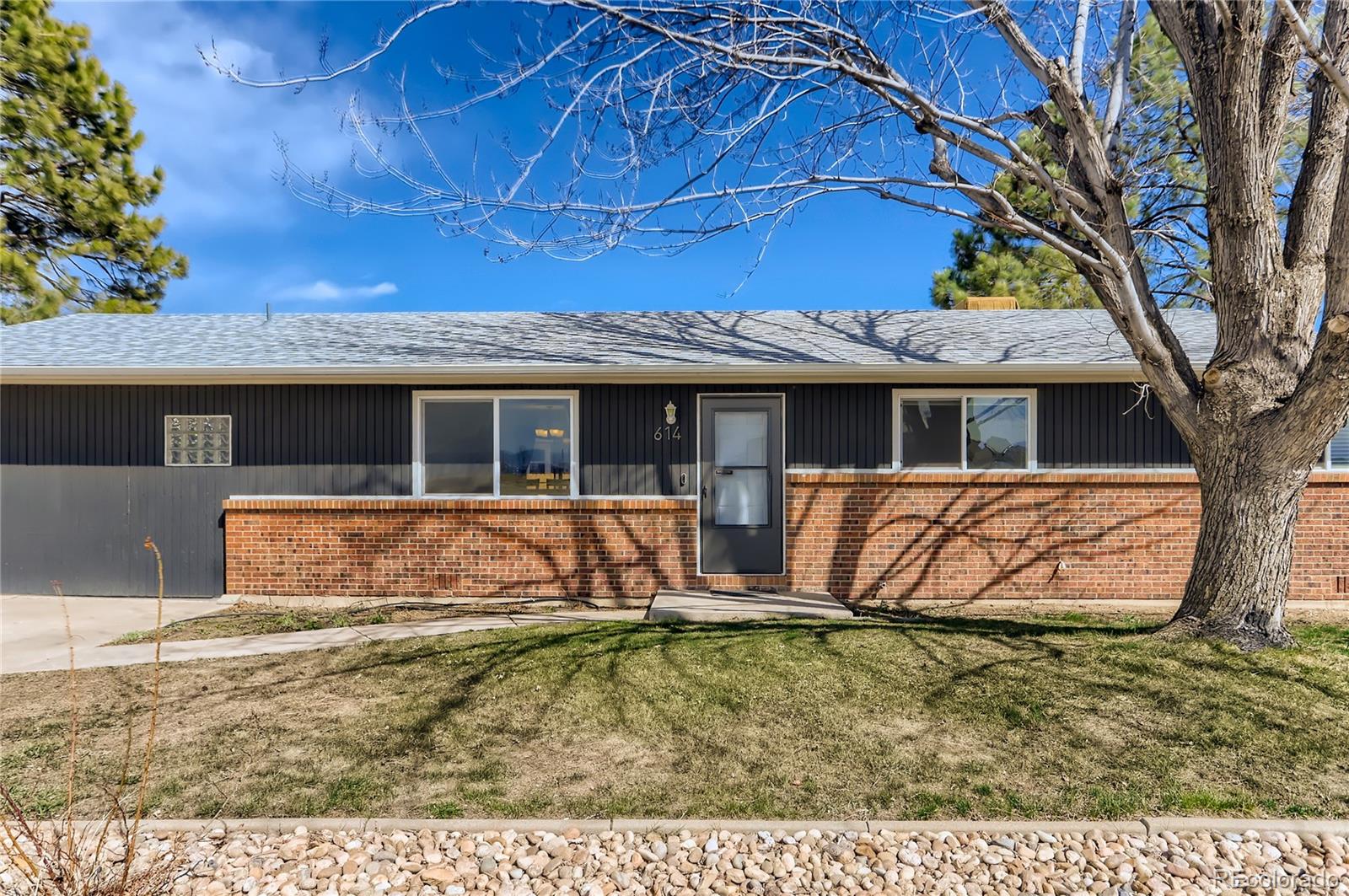 614 Railroad Avenue