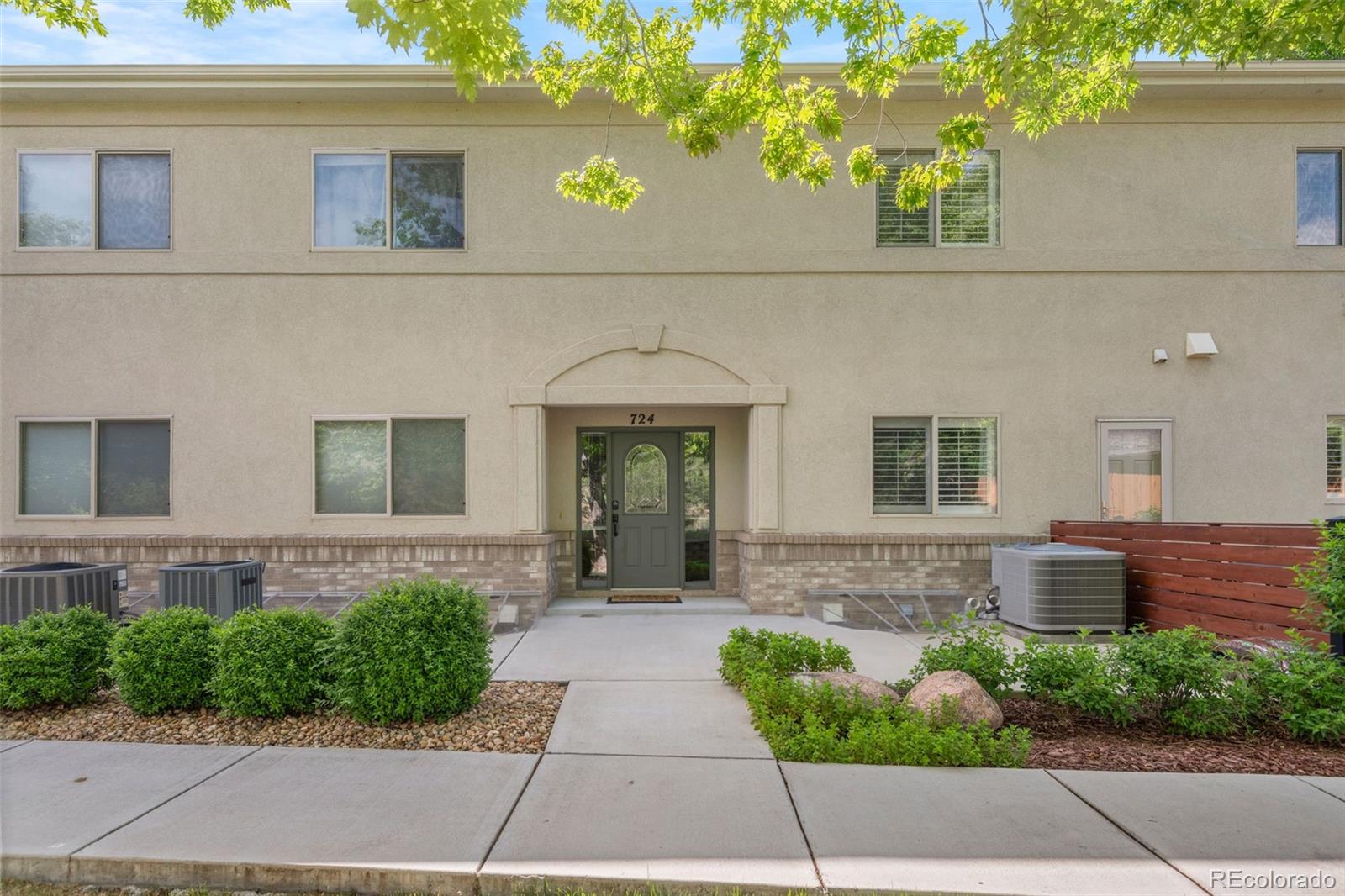 724 Elm Circle
