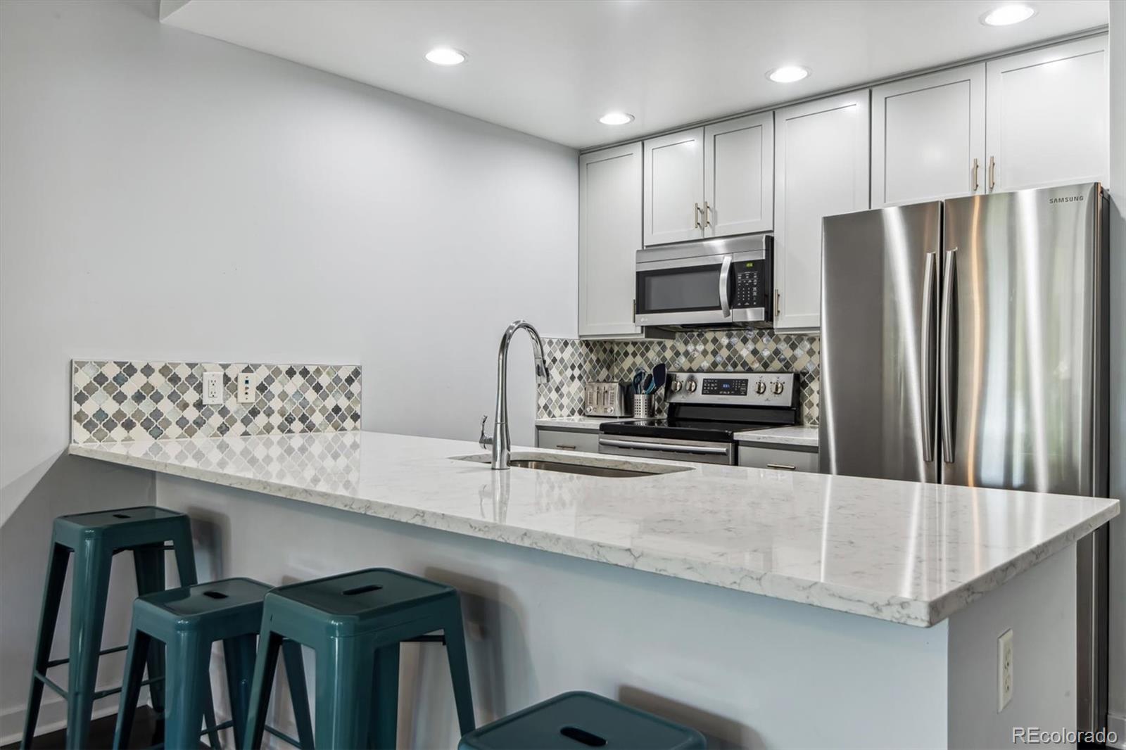 275 S Harrison Street Unit: 208