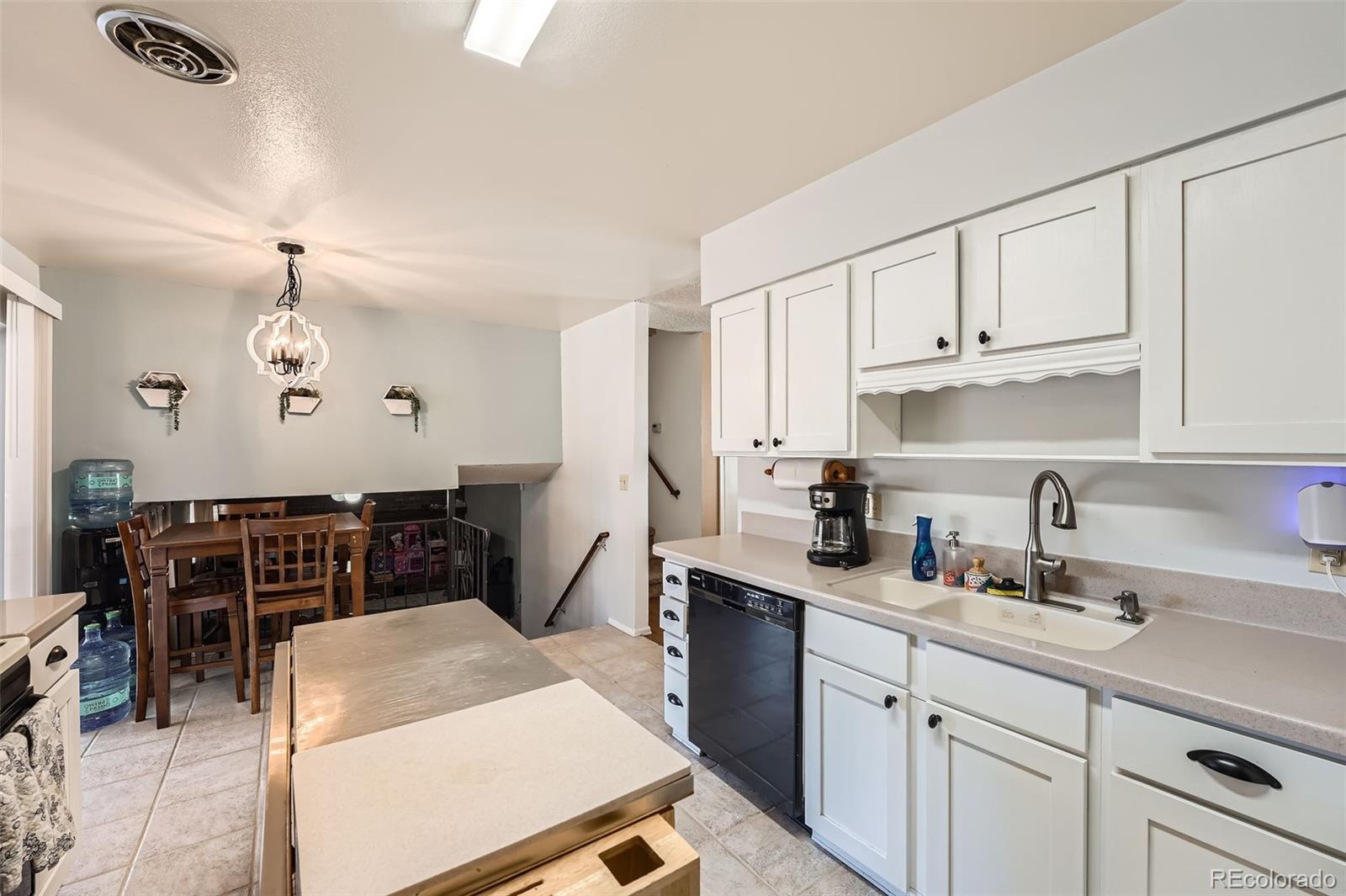 15341 E Arkansas Place