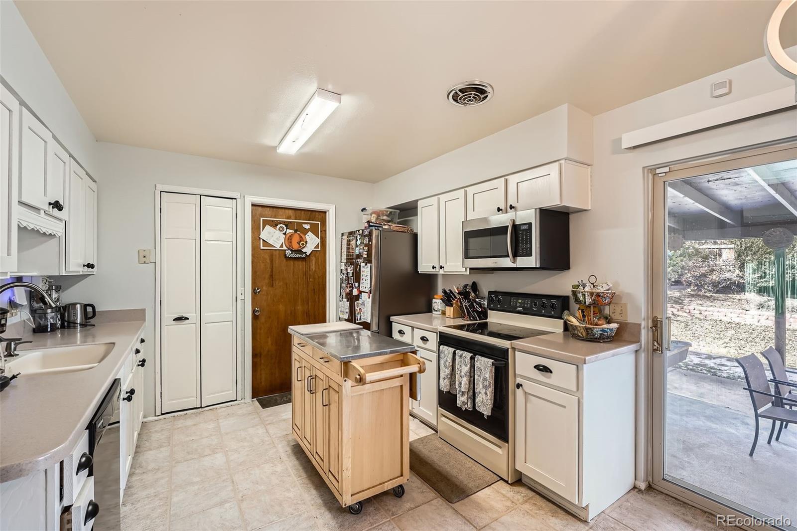 15341 E Arkansas Place