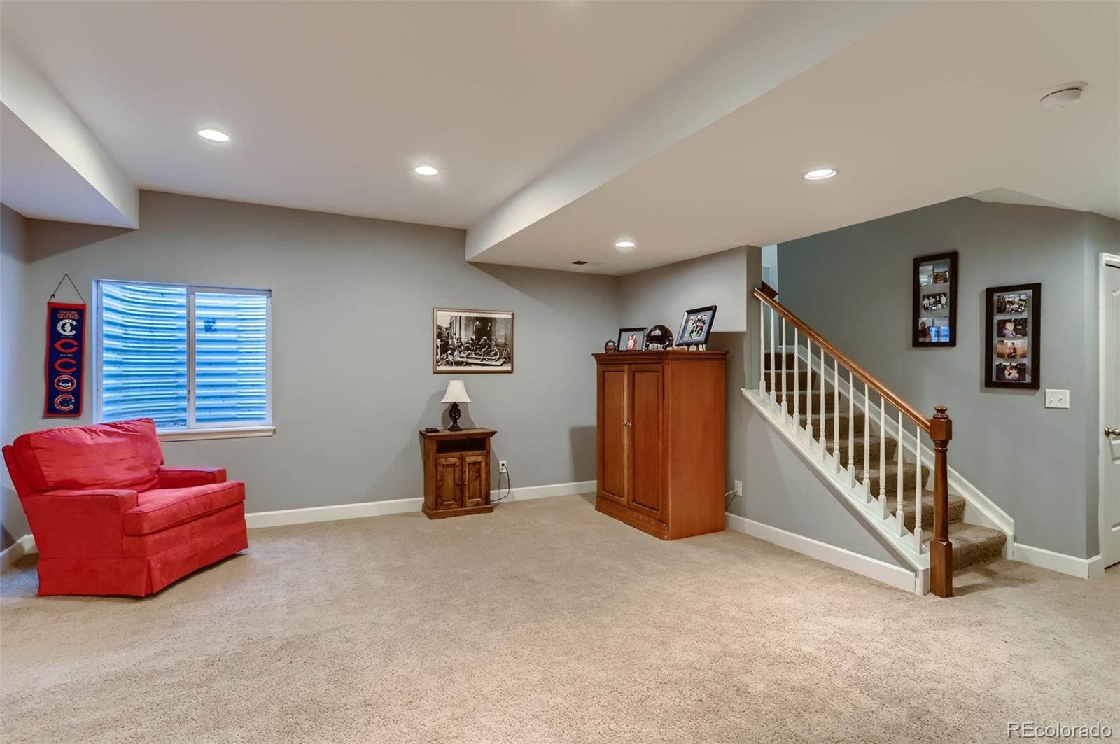 10 Ferris Lane