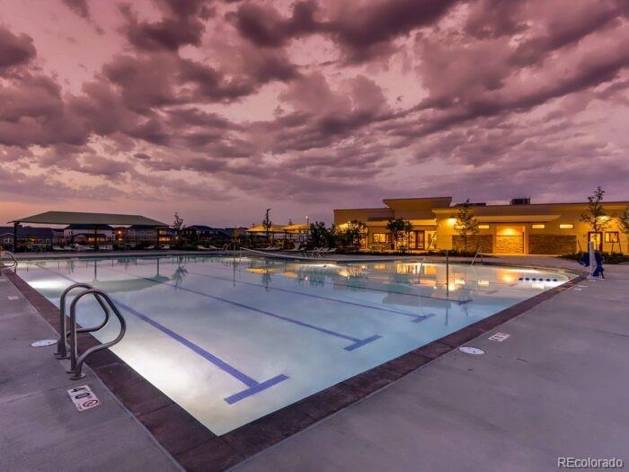 275 Gold Maple Street