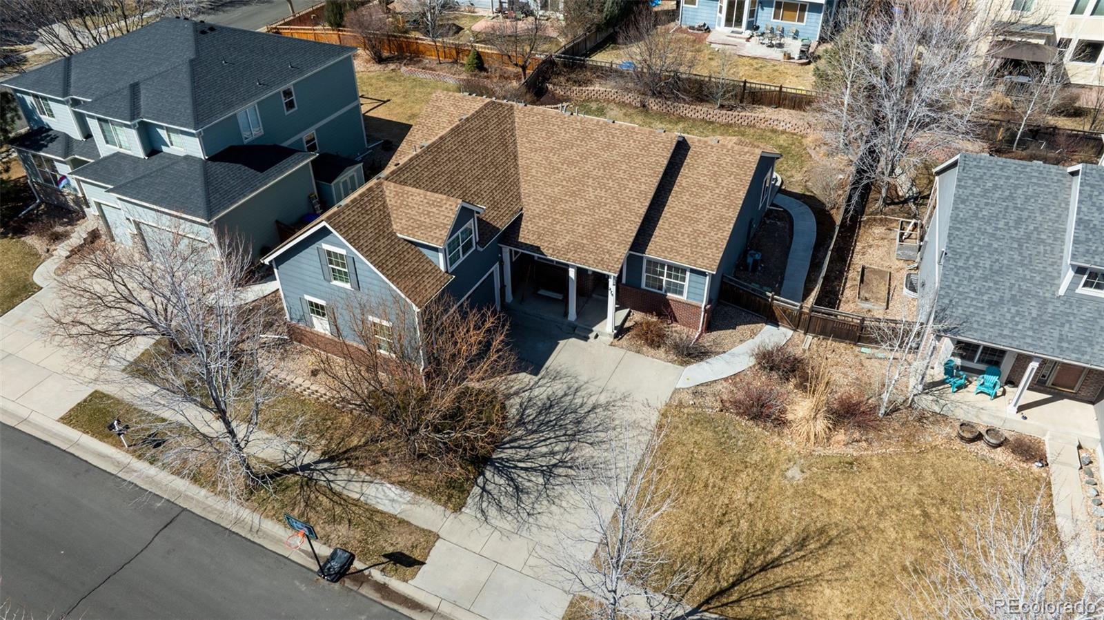 275 Gold Maple Street