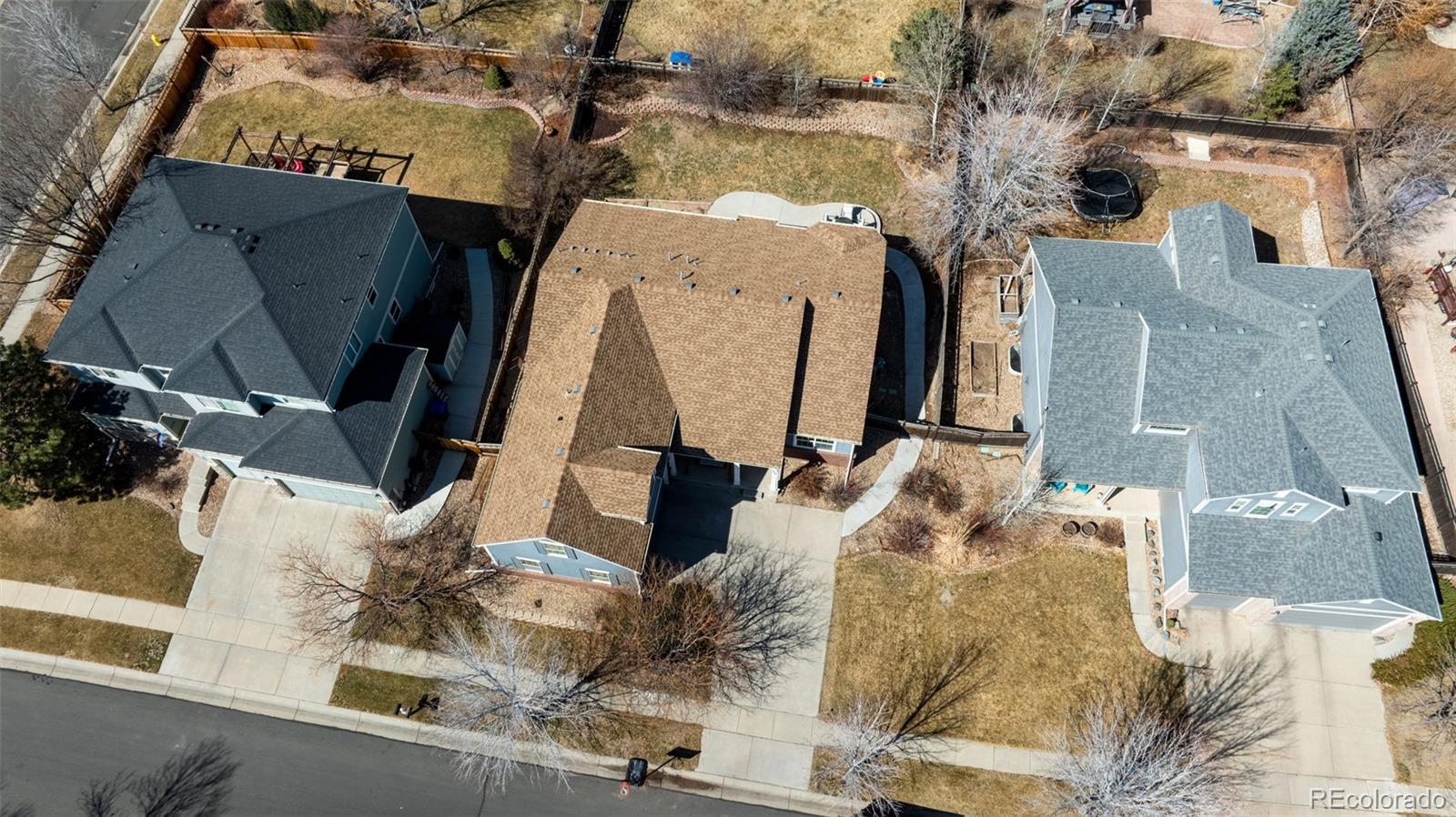 275 Gold Maple Street