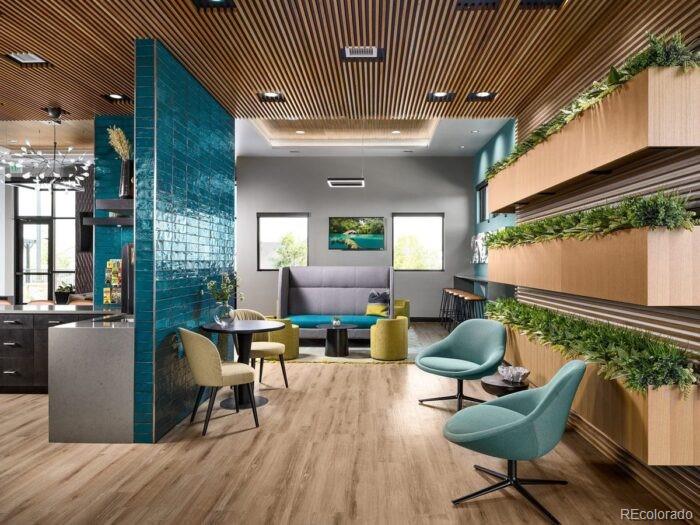 275 Gold Maple Street