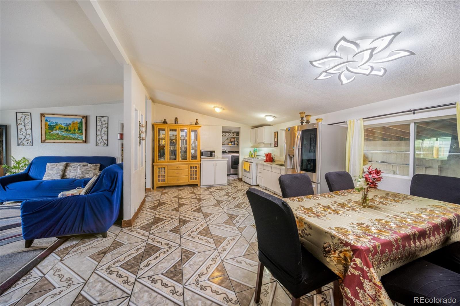 2625 Pheasant 285 Street