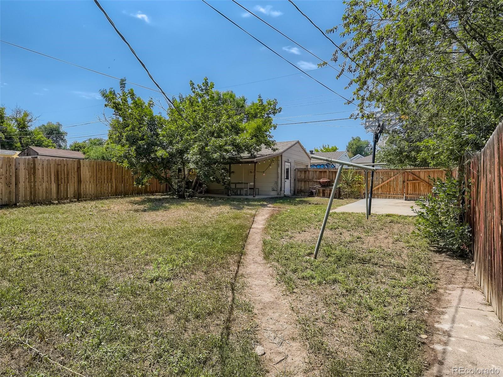 865 N Hooker Street
