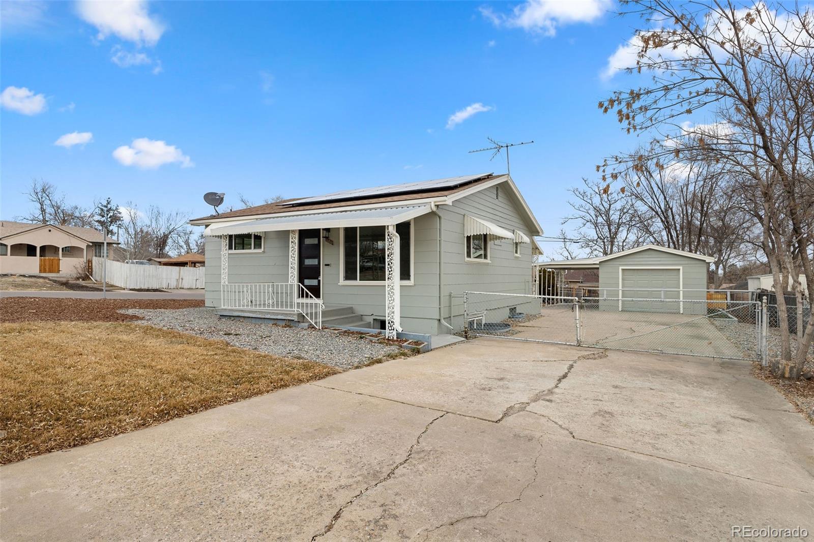 1100 S Quitman Street