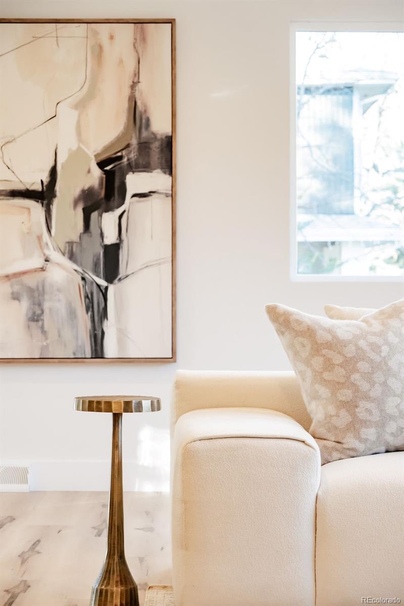 5200 W Ontario Avenue