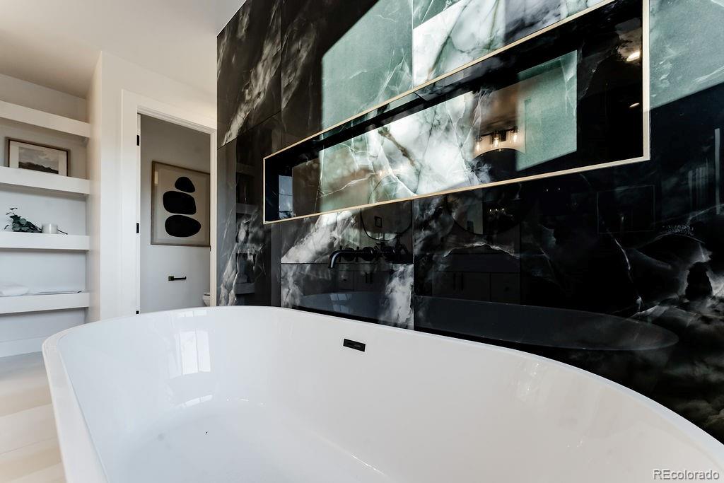 5200 W Ontario Avenue