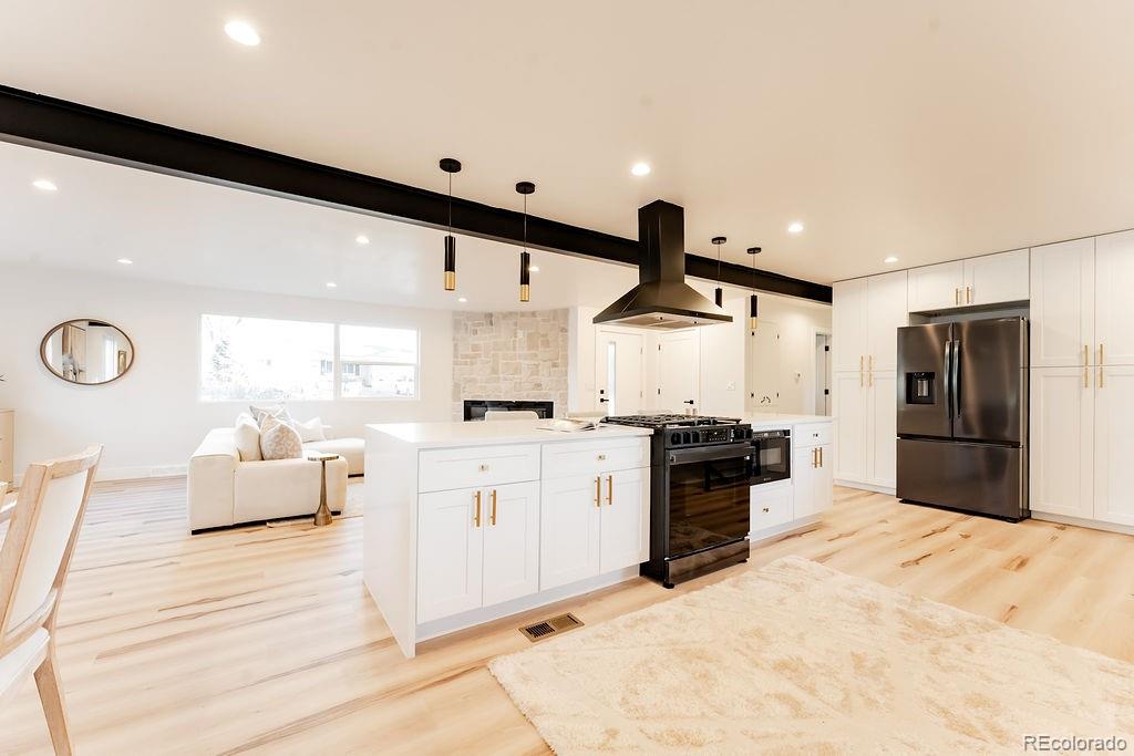 5200 W Ontario Avenue