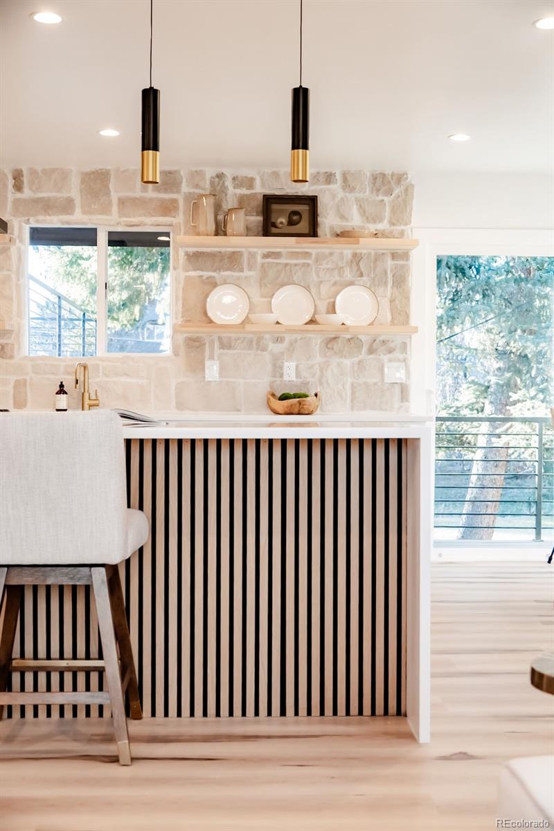 5200 W Ontario Avenue