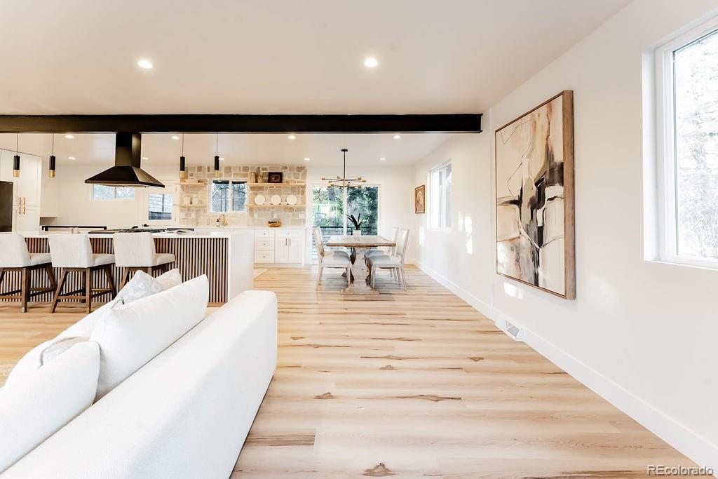 5200 W Ontario Avenue