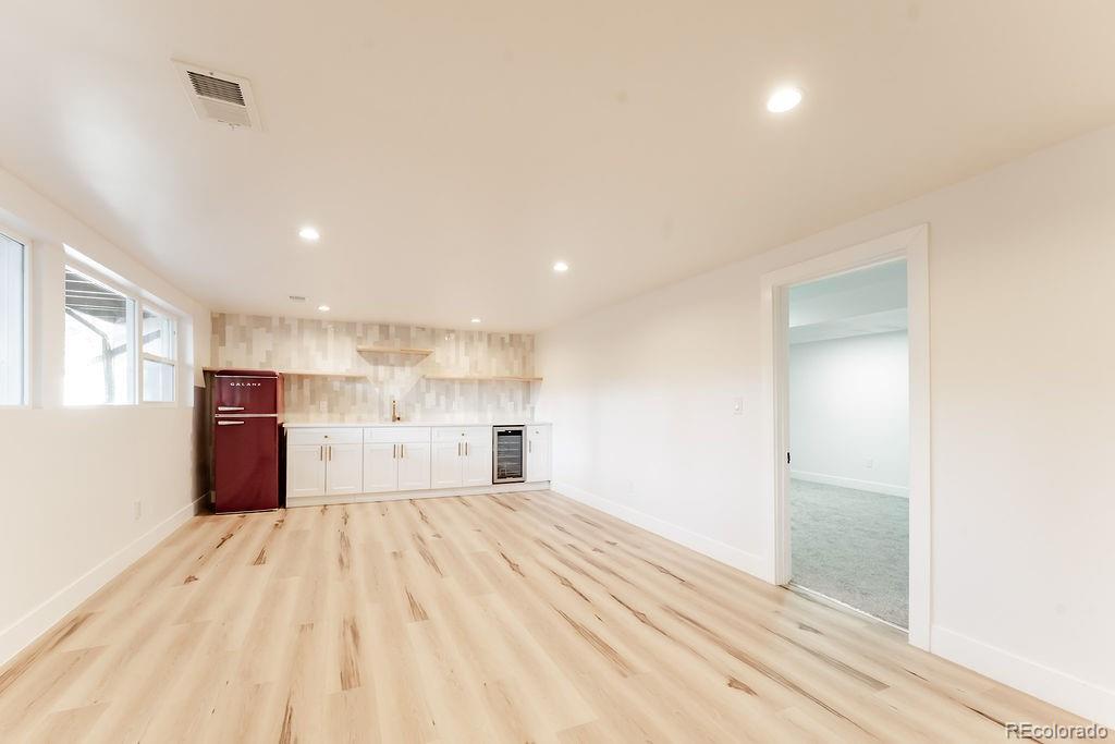 5200 W Ontario Avenue