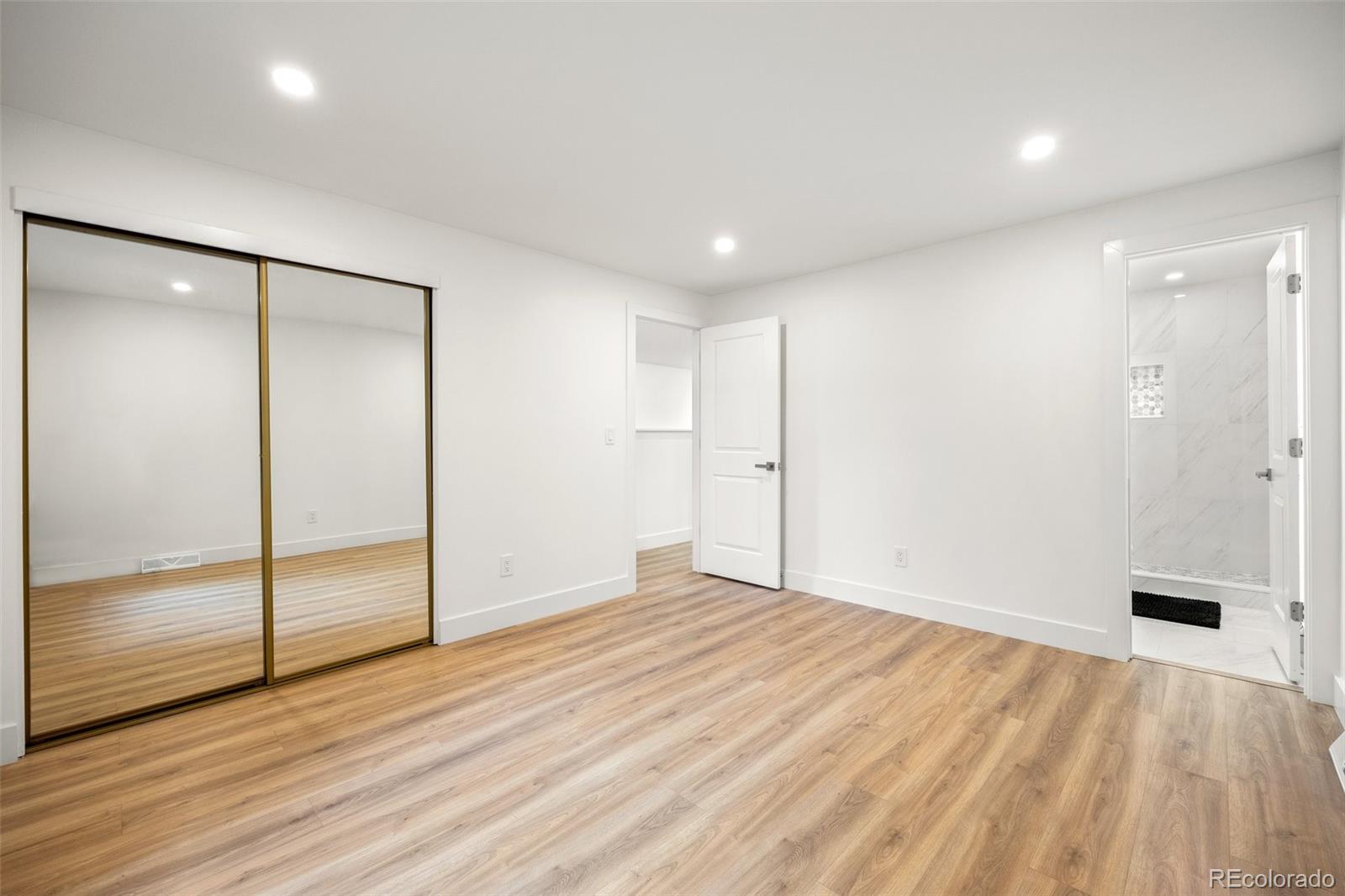 3145 S Beeler Street