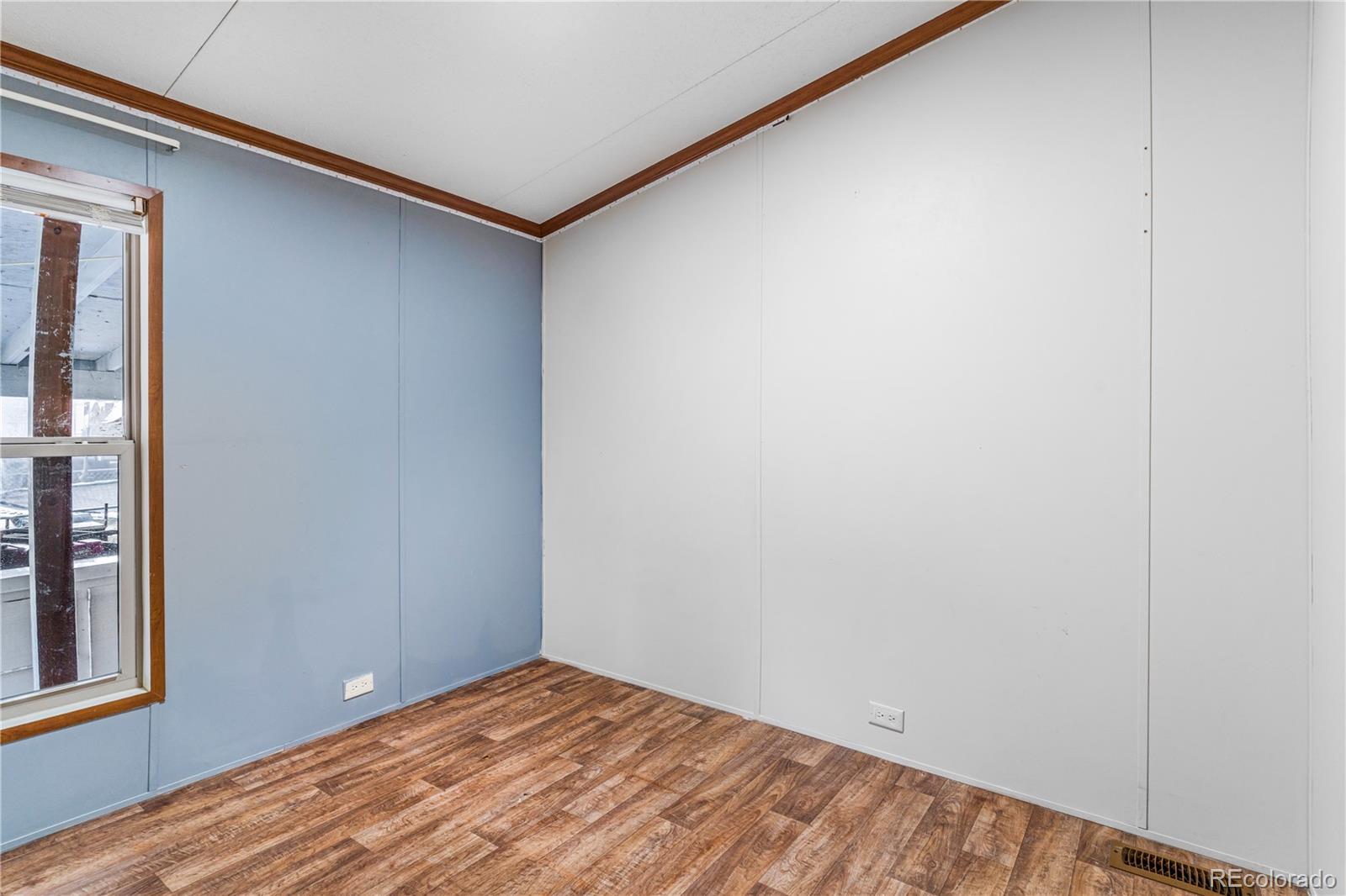 1500 W Thornton Pkwy