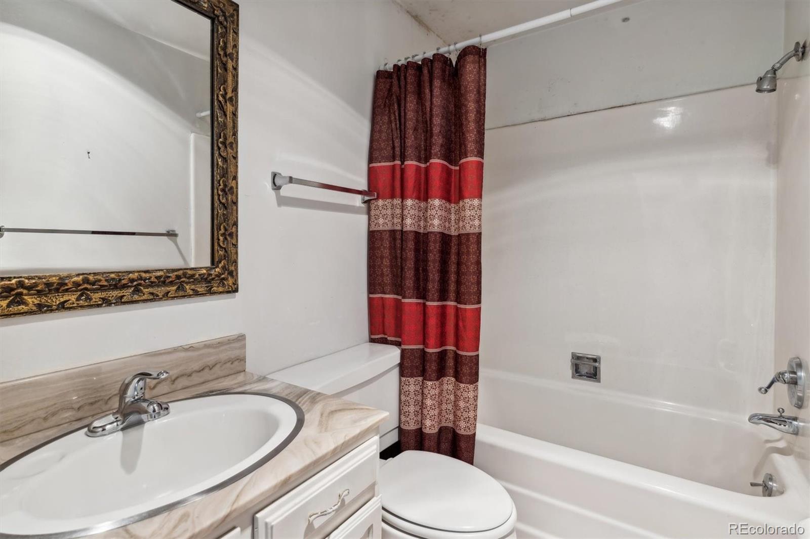 2663 S Sheridan Court