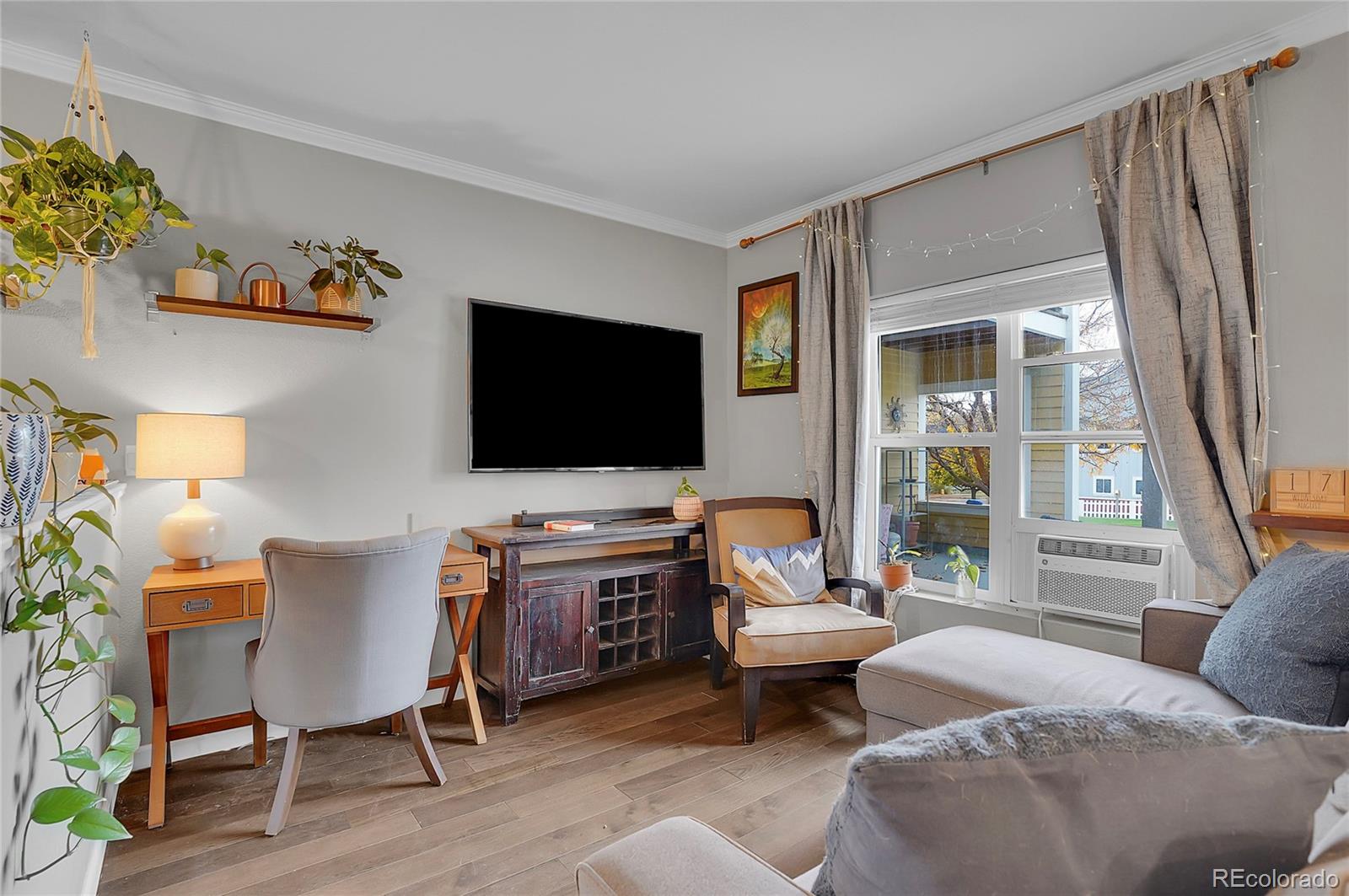 2610 Iris Avenue Unit: 104