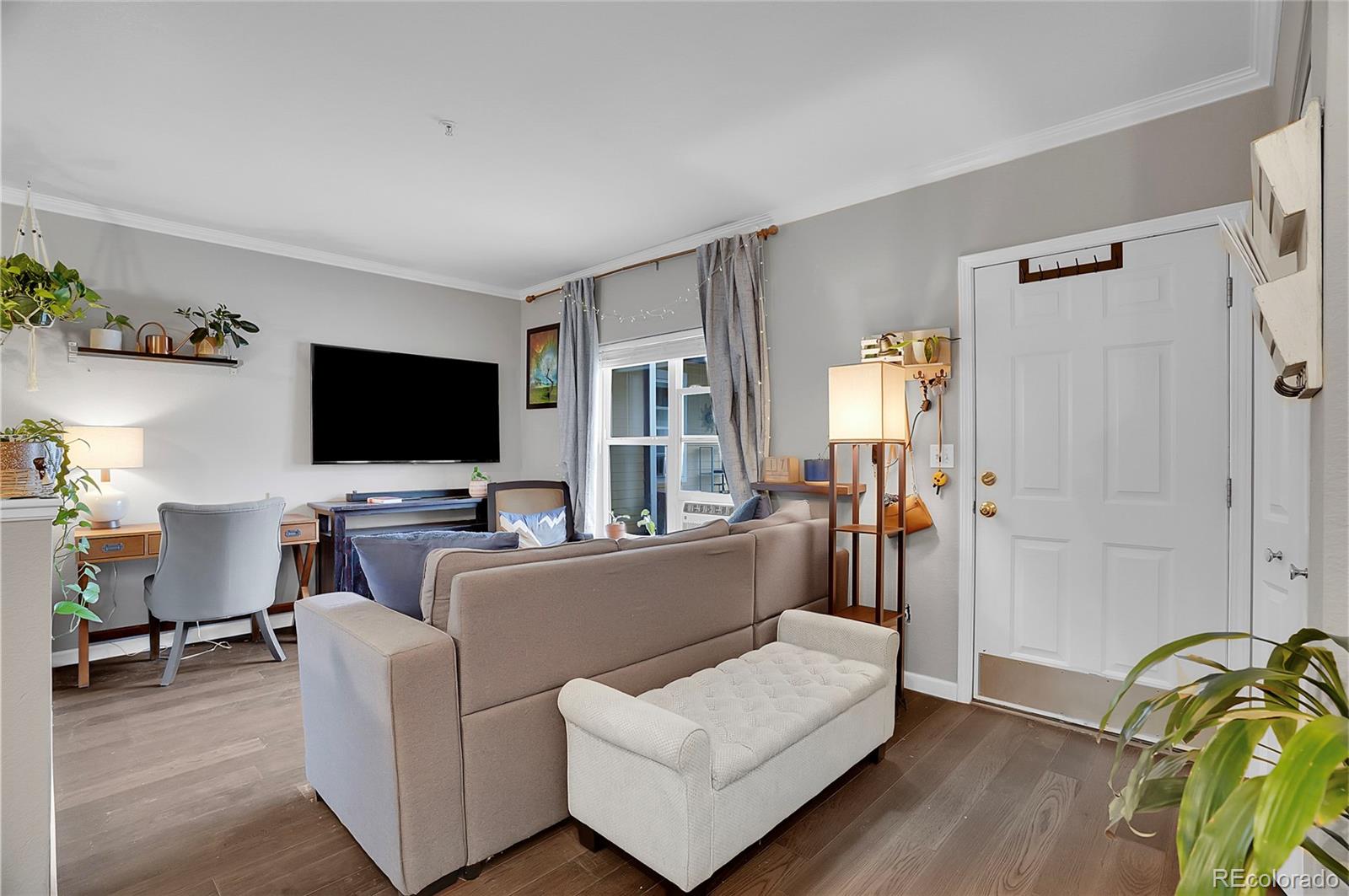 2610 Iris Avenue Unit: 104