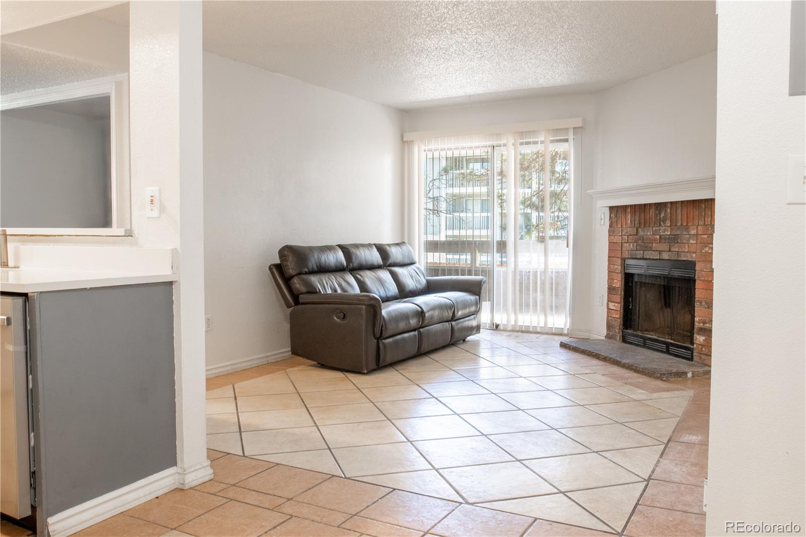 1075 S Elkhart Way Unit: 102