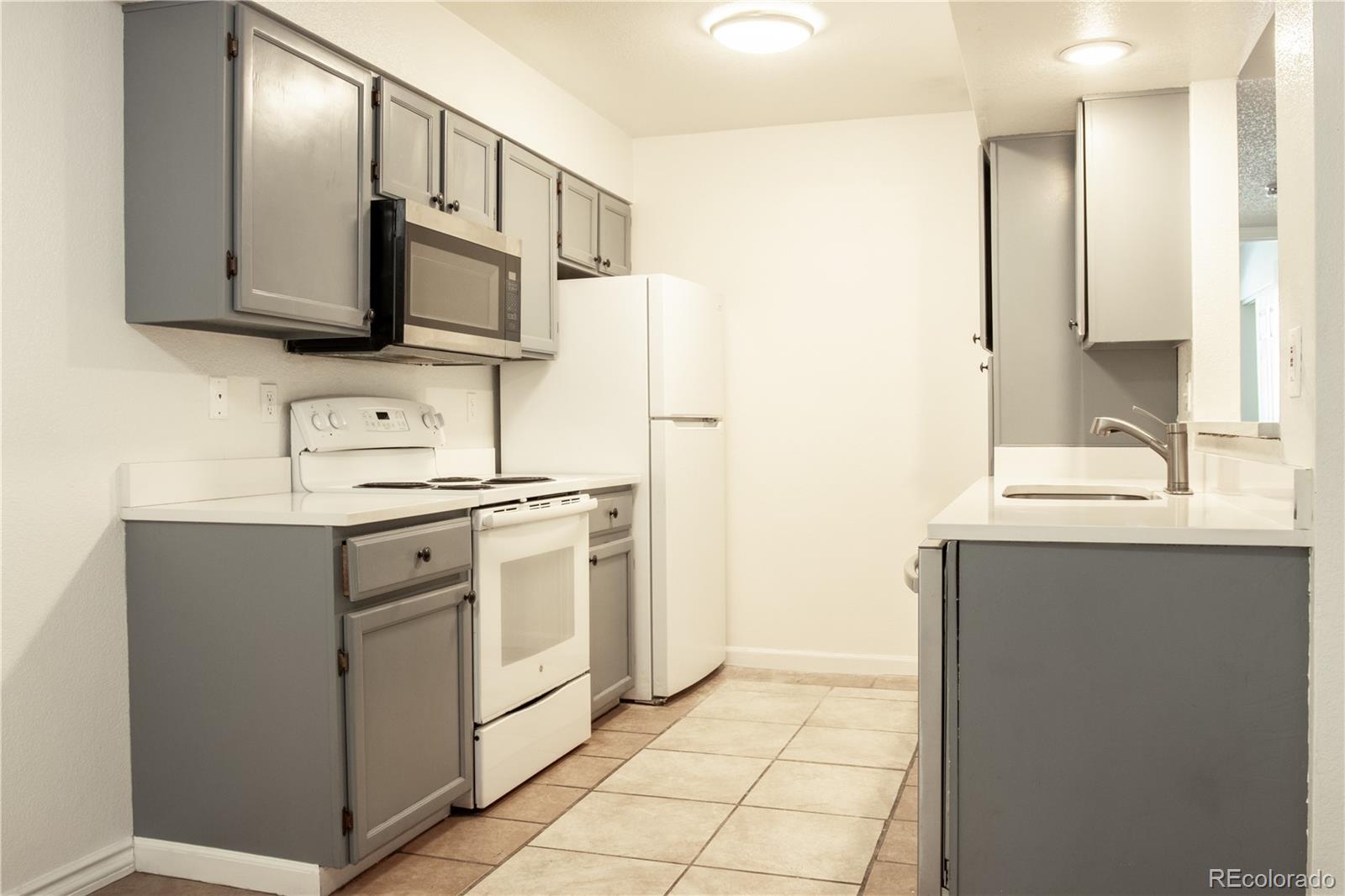 1075 S Elkhart Way Unit: 102