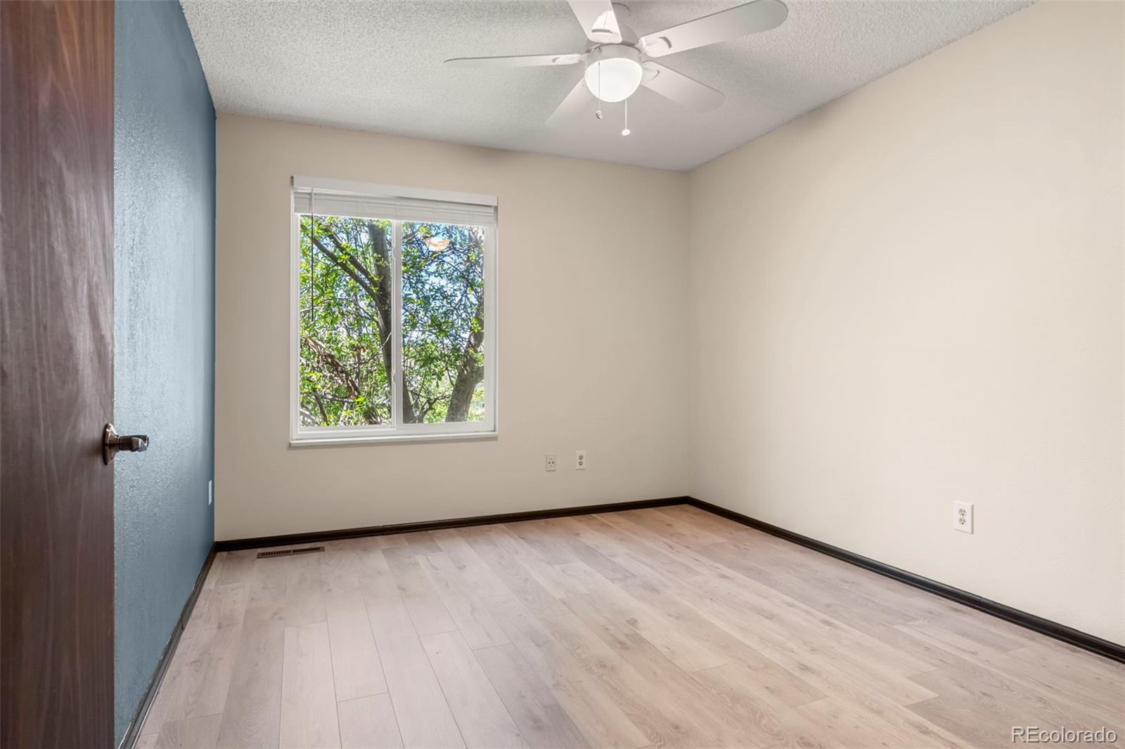 18465 E Crestline Circle