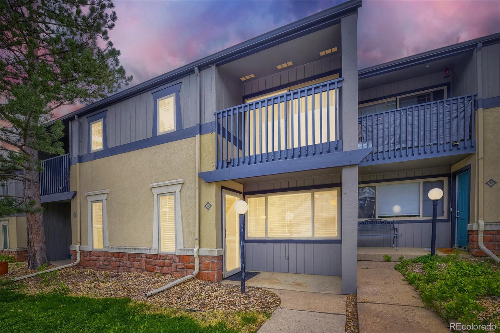 790 W Moorhead Circle