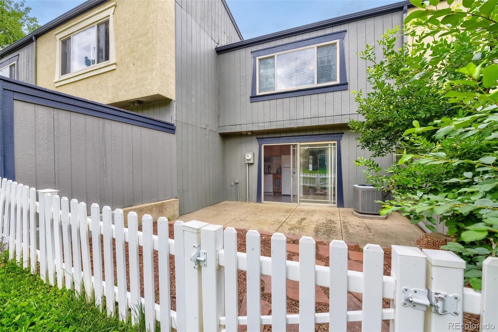 790 W Moorhead Circle