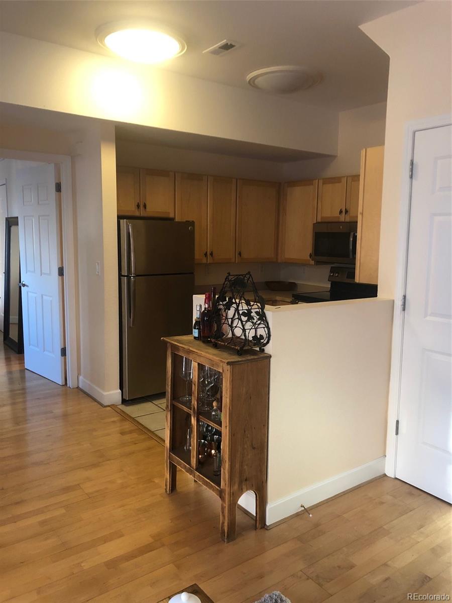 2560 17th Street Unit: 106