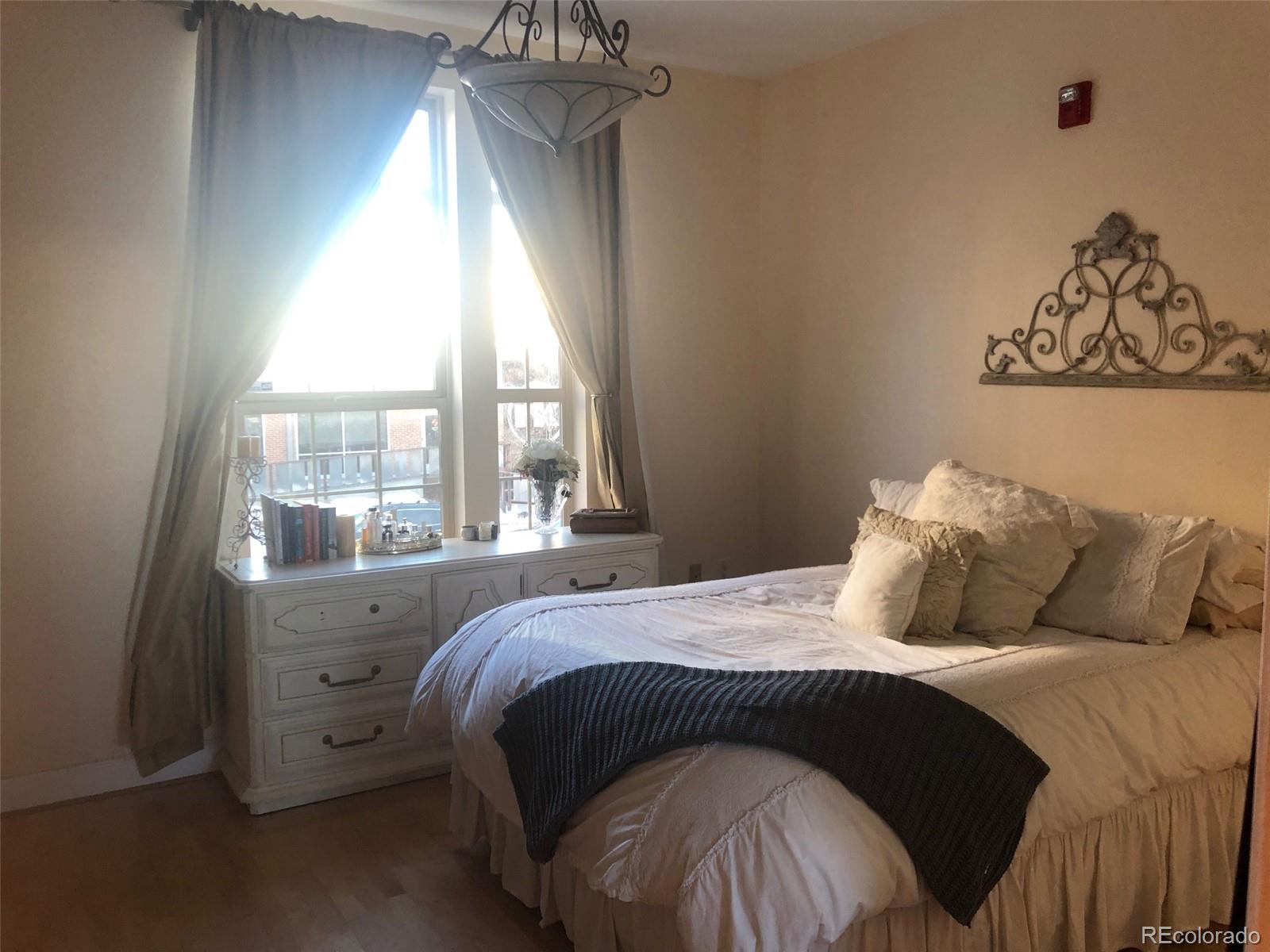 2560 17th Street Unit: 106