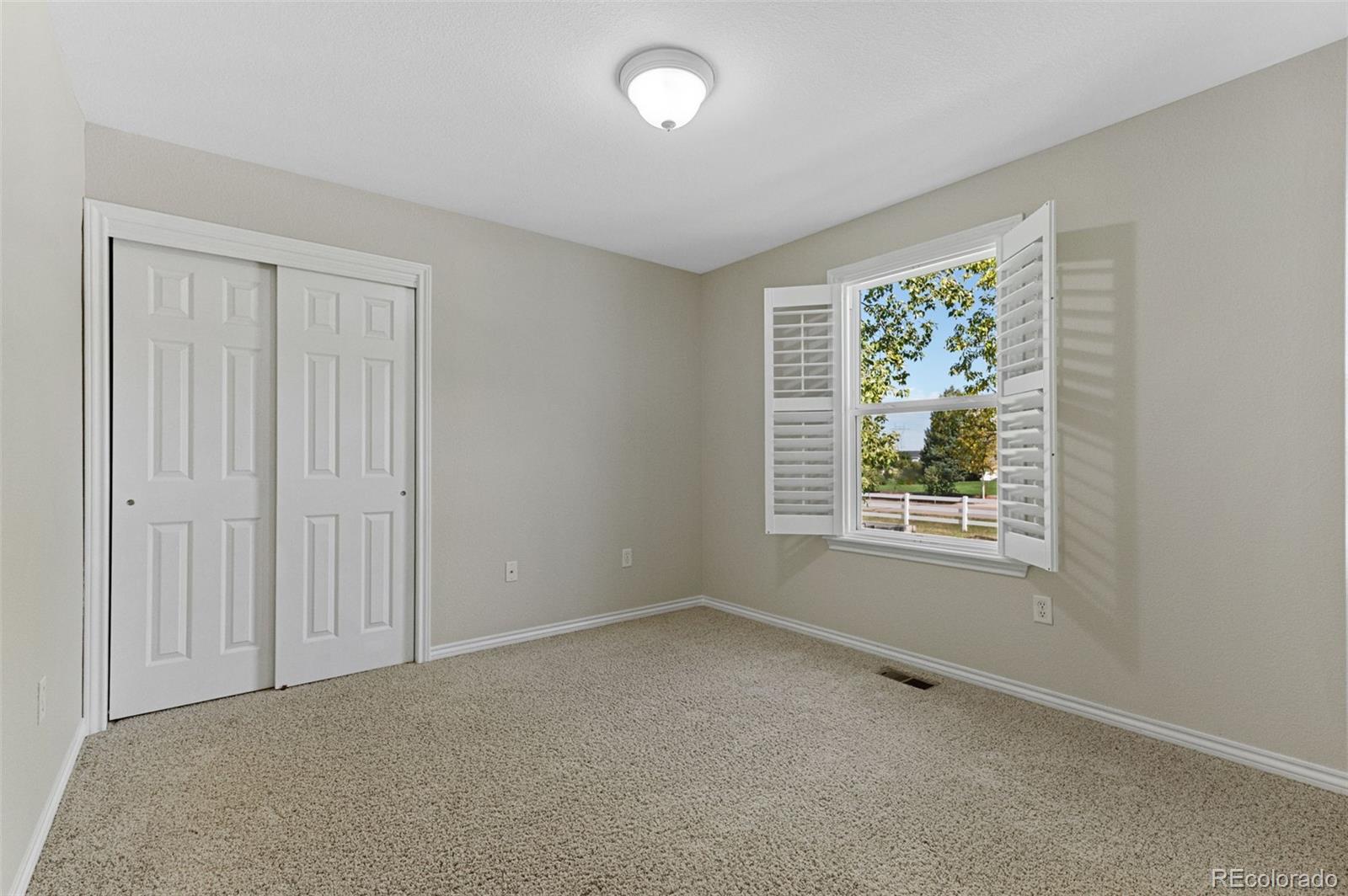 10661 E 152nd Avenue