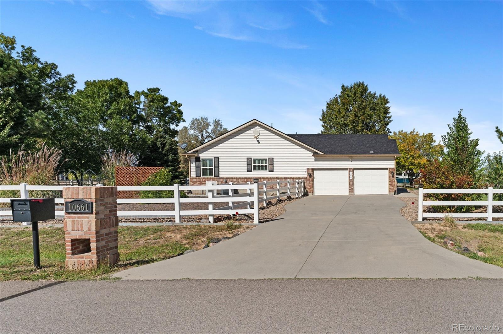 10661 E 152nd Avenue