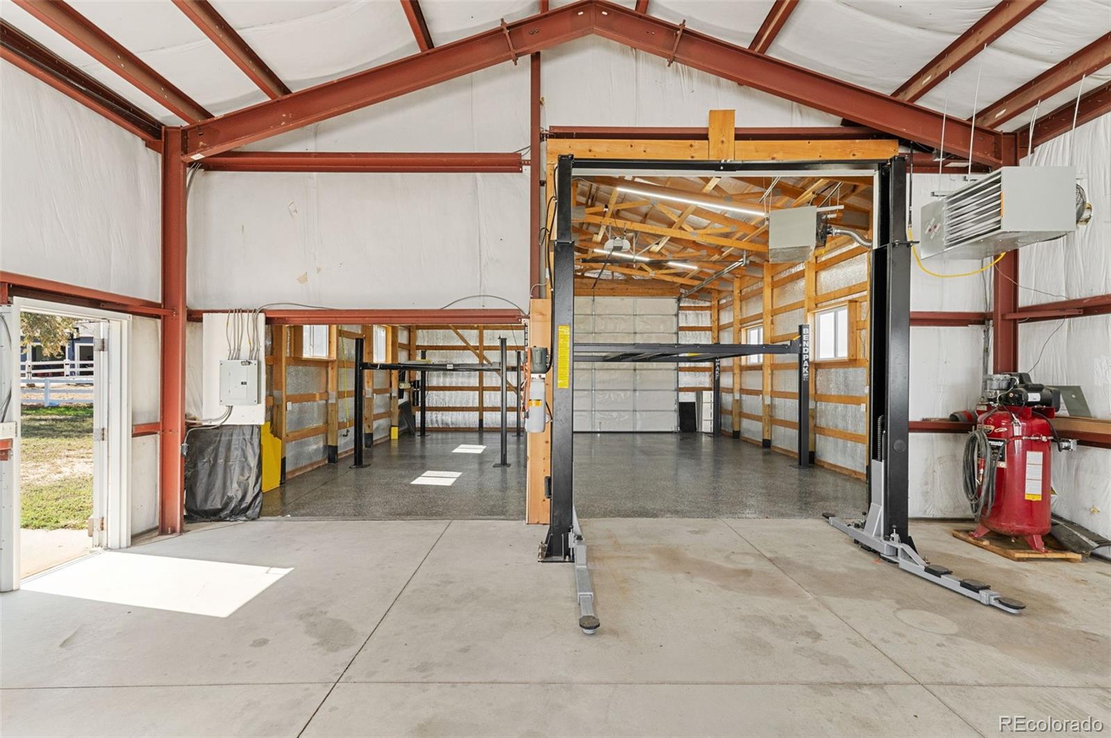 10661 E 152nd Avenue