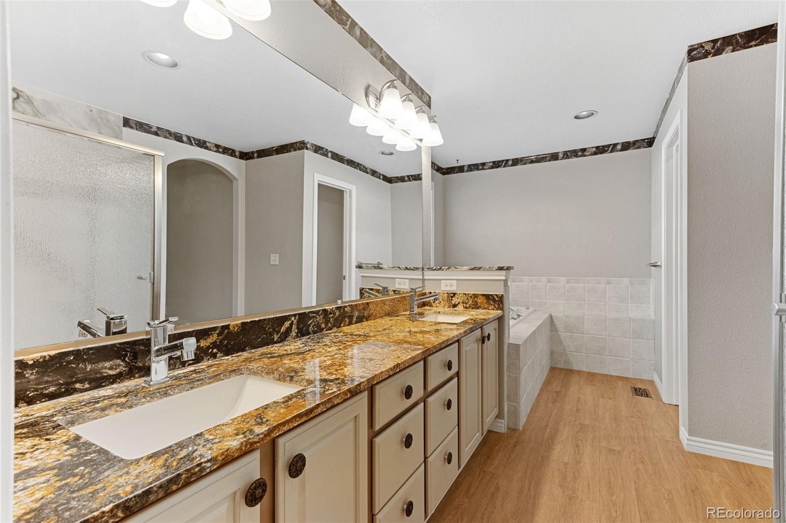 10661 E 152nd Avenue