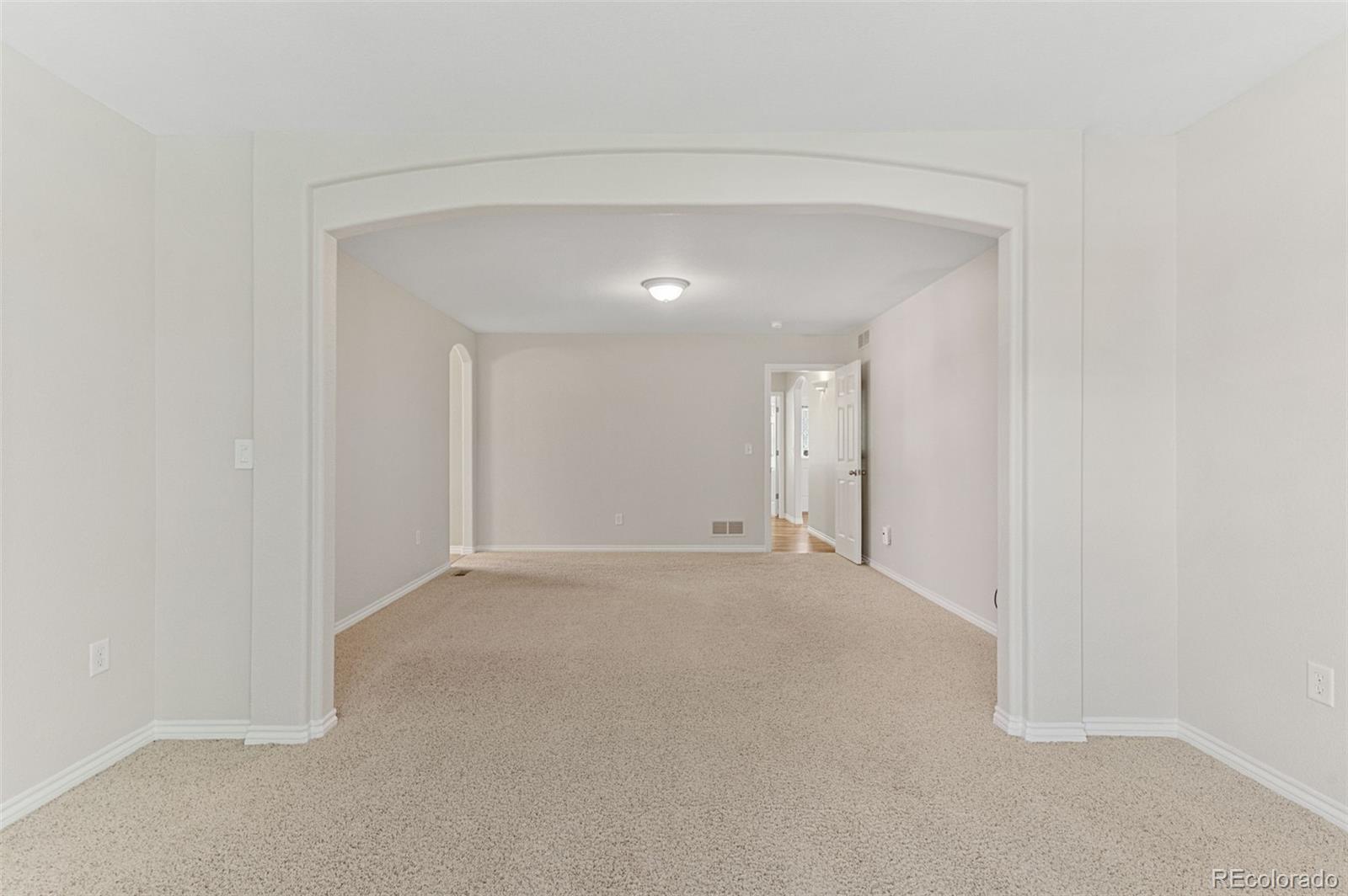 10661 E 152nd Avenue