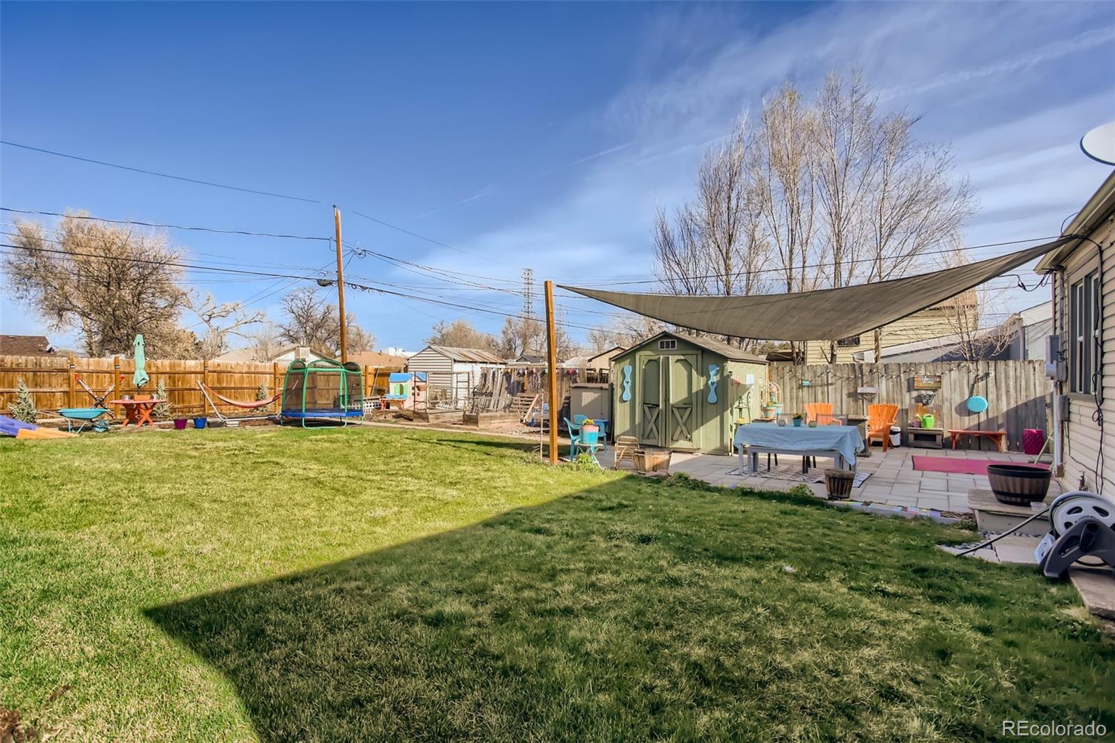 1051 N Hooker Street