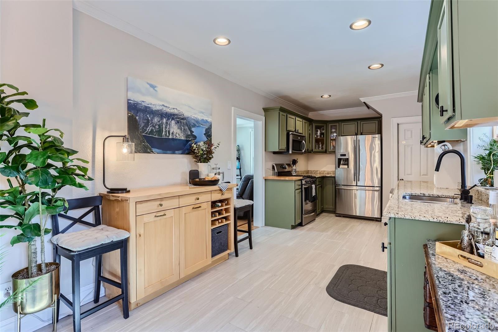 1414 N Clarkson Street