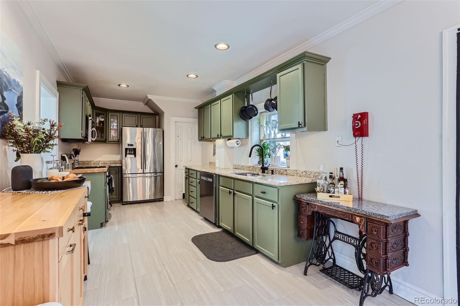 1414 N Clarkson Street