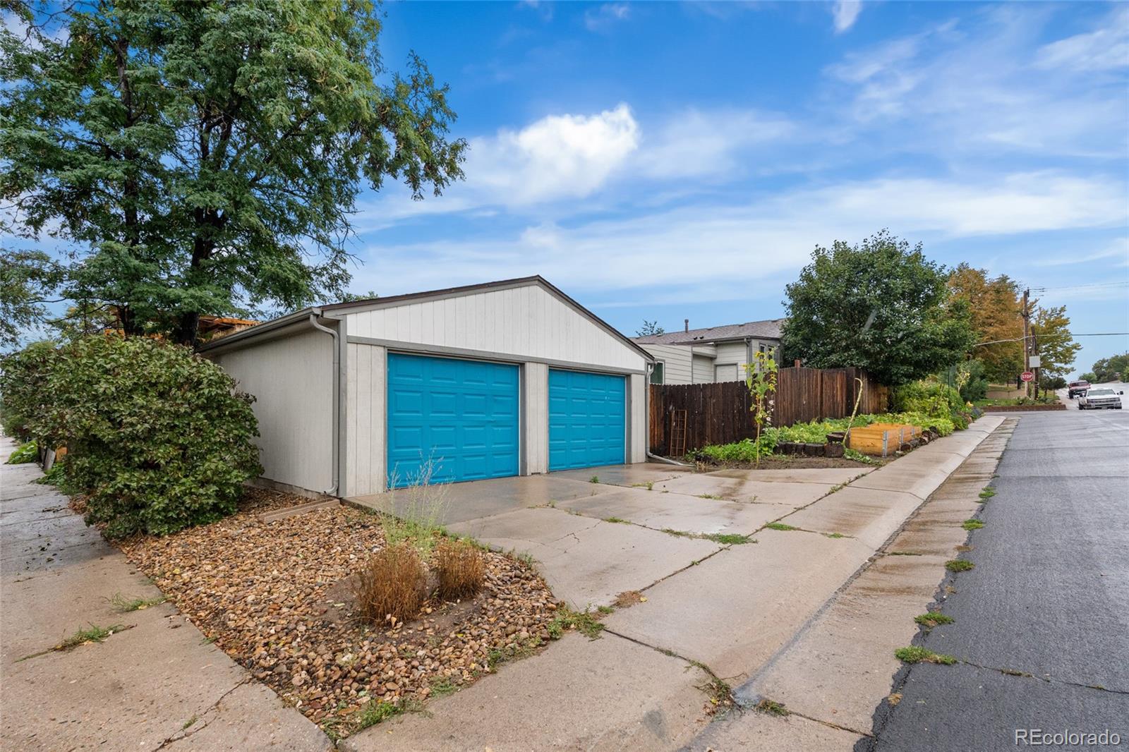1395 W Exposition Avenue