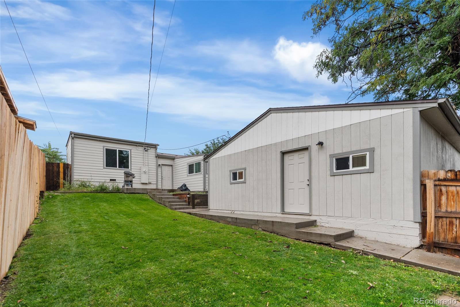 1395 W Exposition Avenue