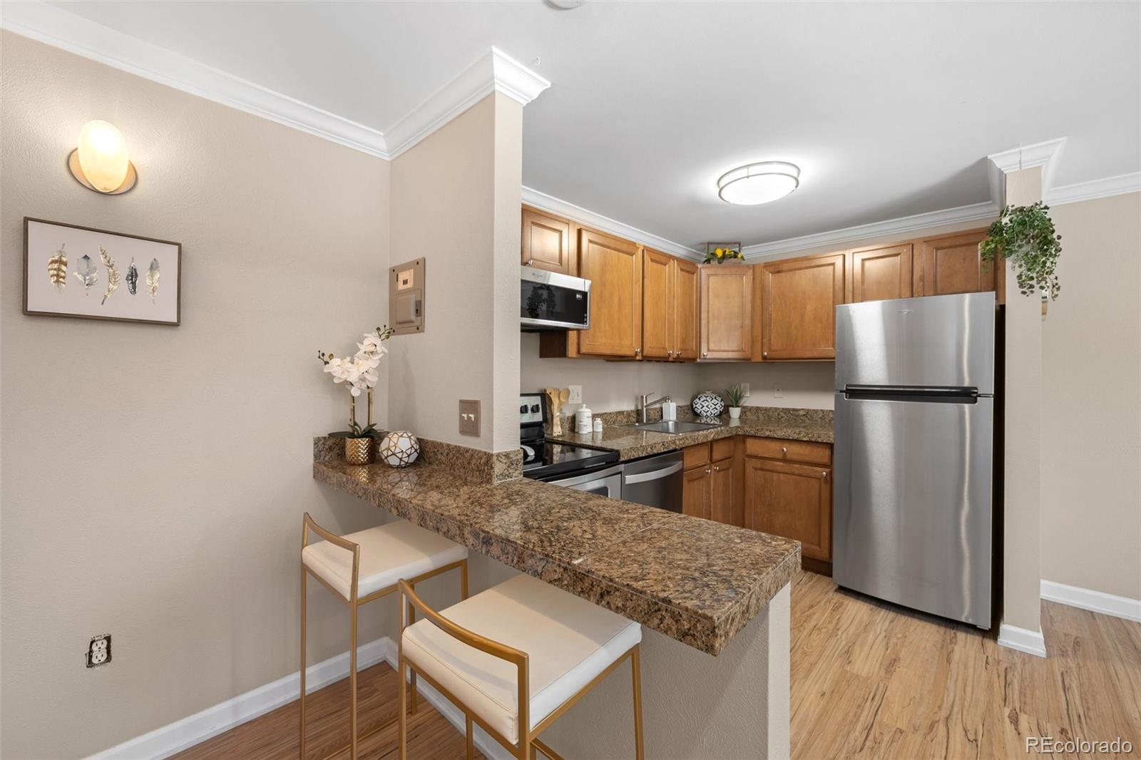 30 N Emerson Street Unit: 102