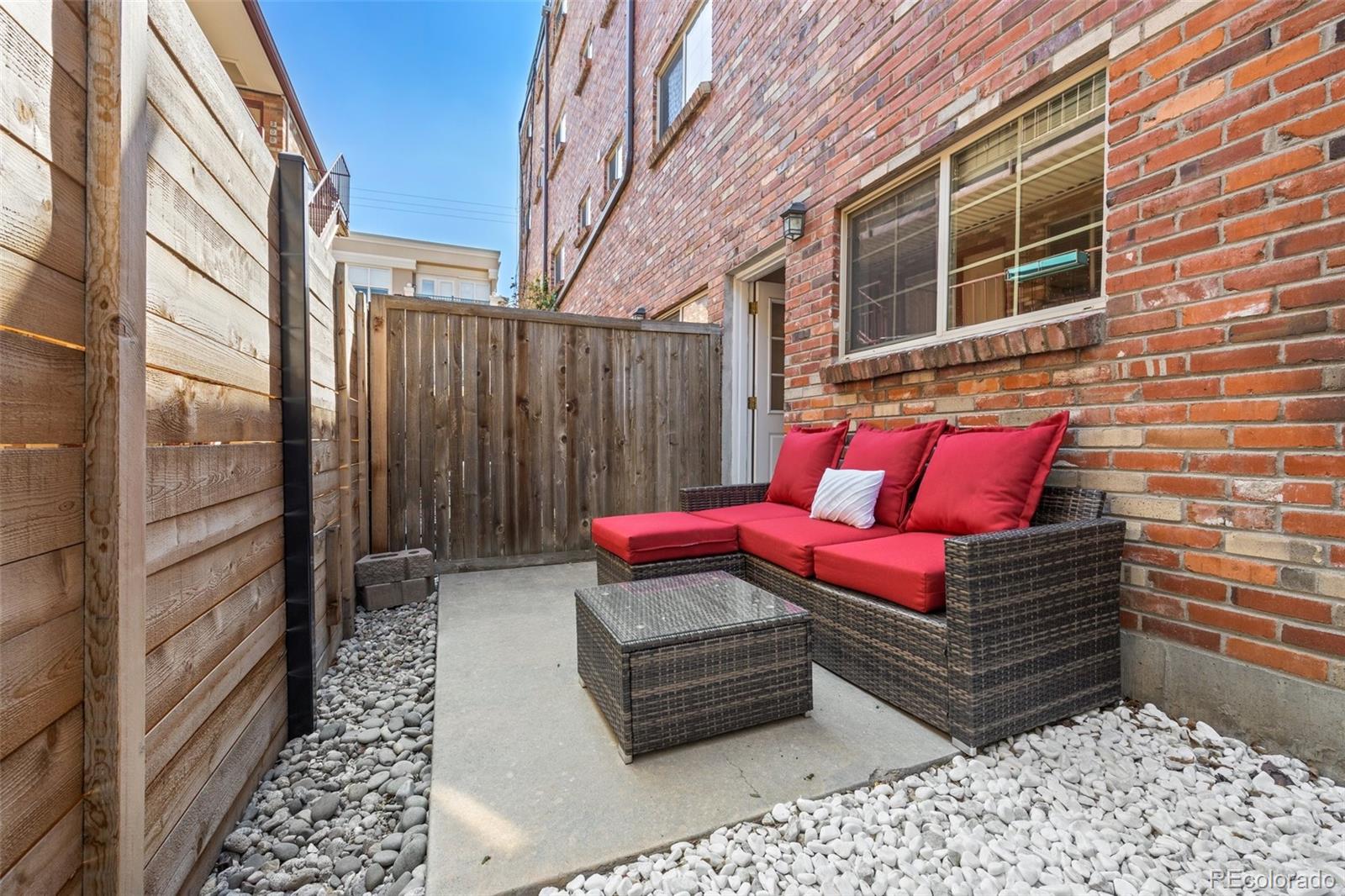 30 N Emerson Street Unit: 102