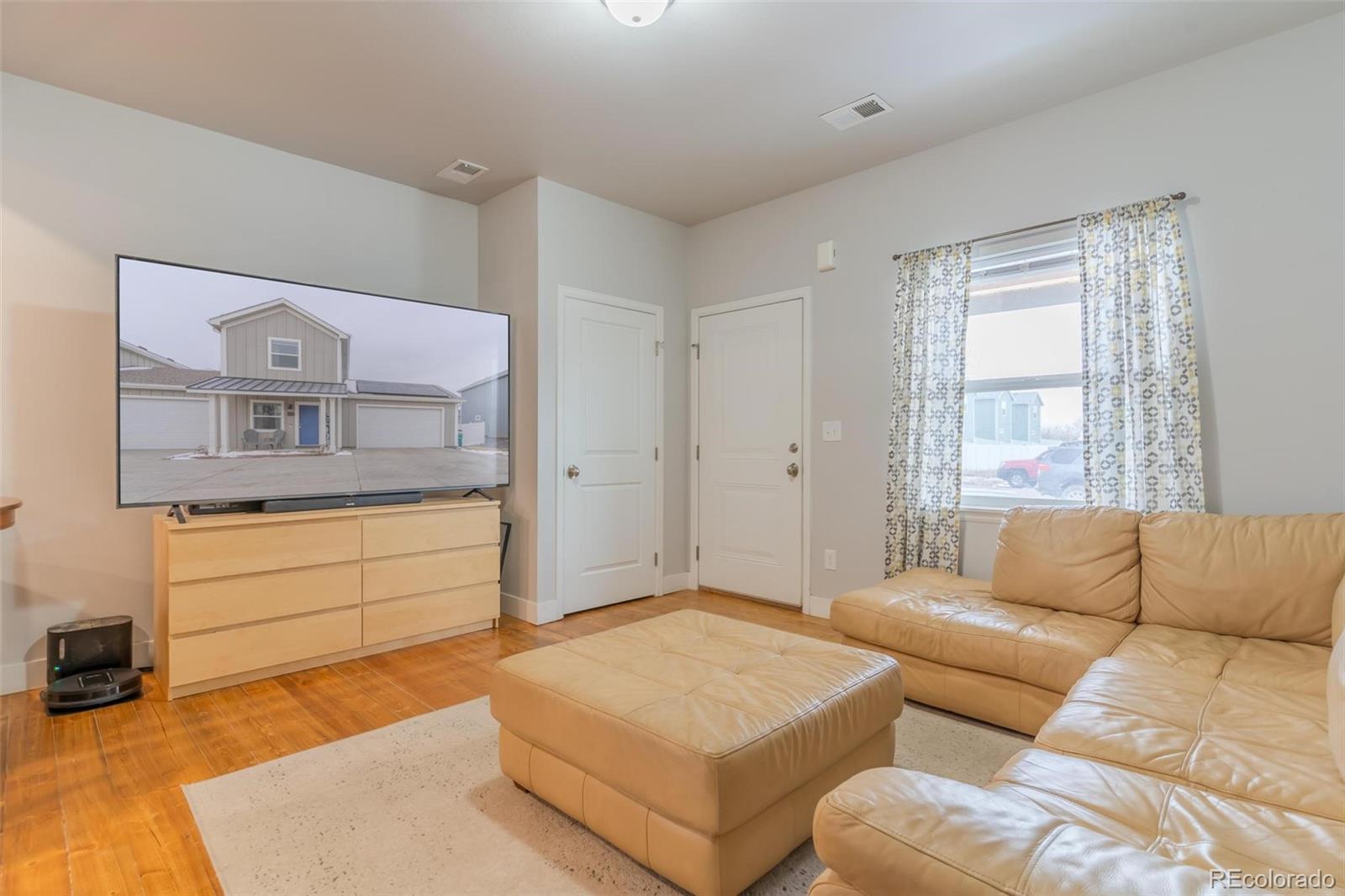 7775 5th Street Unit: 4