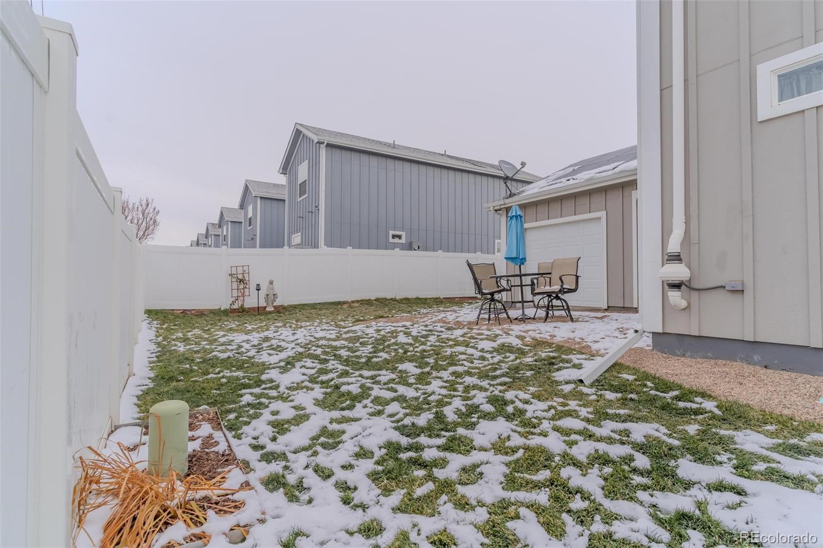 7775 5th Street Unit: 4