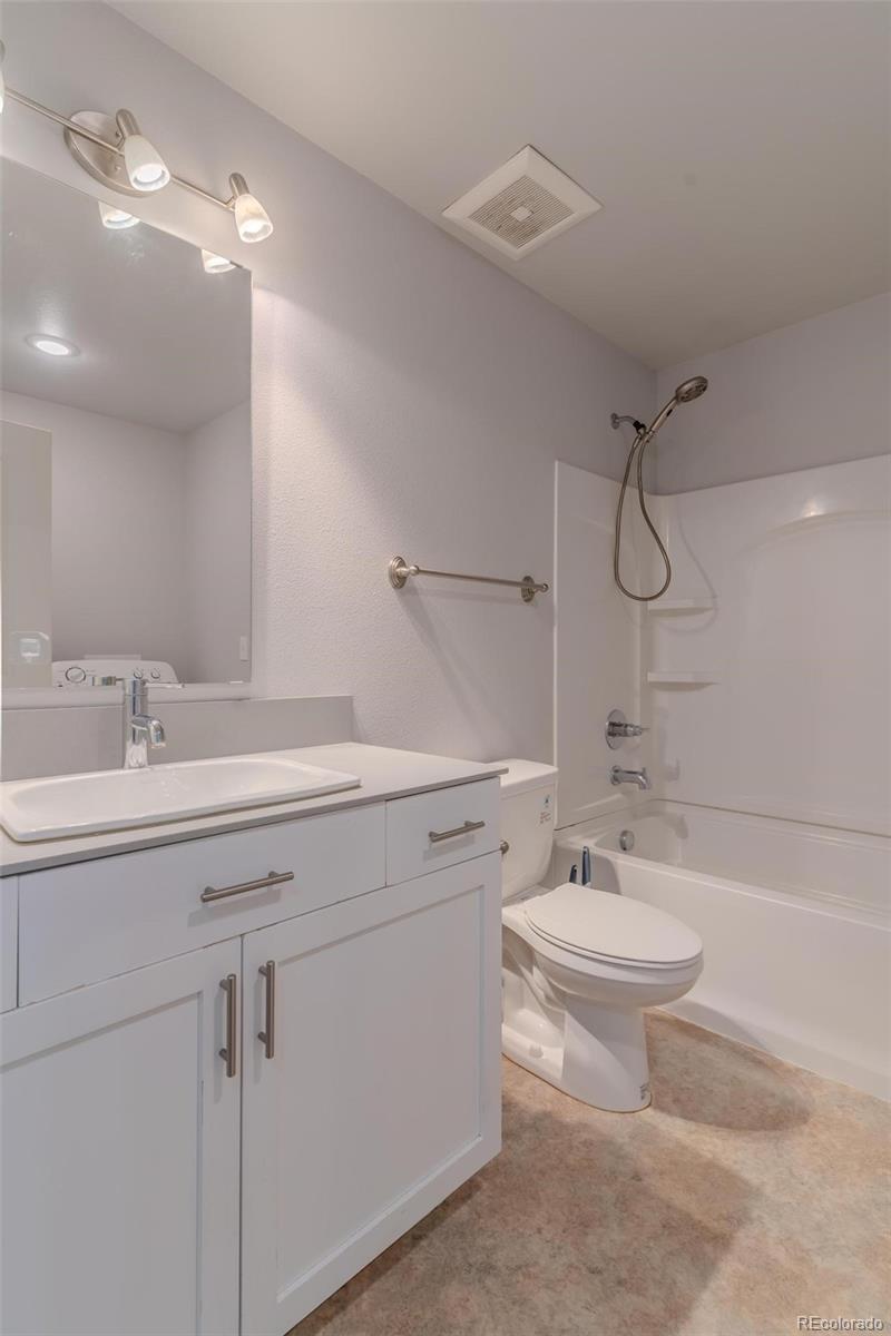 7775 5th Street Unit: 4