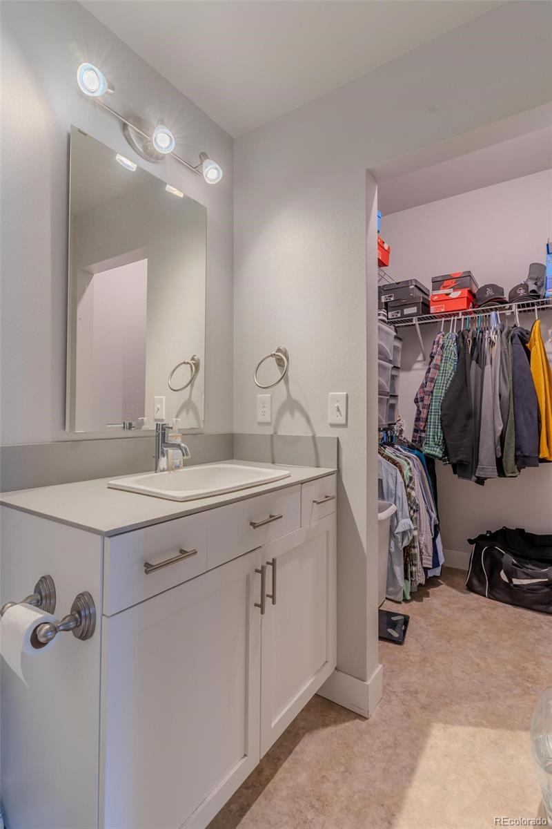 7775 5th Street Unit: 4