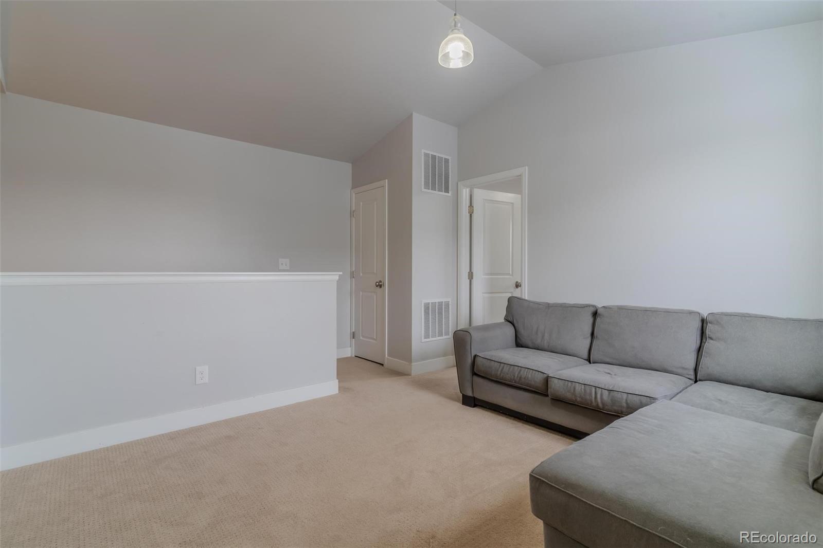 7775 5th Street Unit: 4